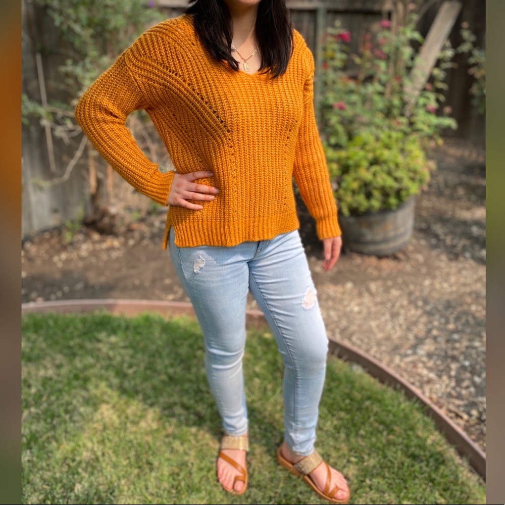 ✨ Mustard Sweater ✨